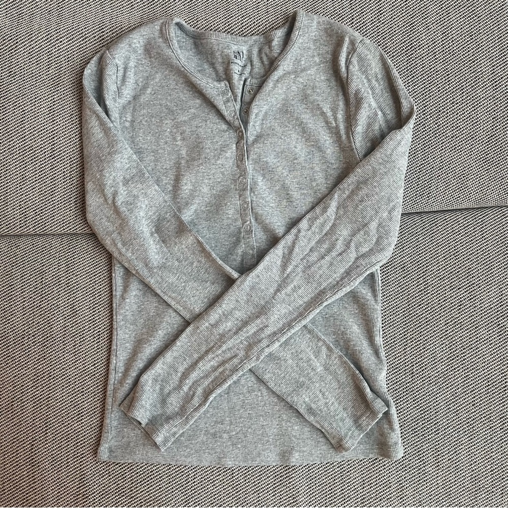 Gap Modern Rib Henley T-shirt